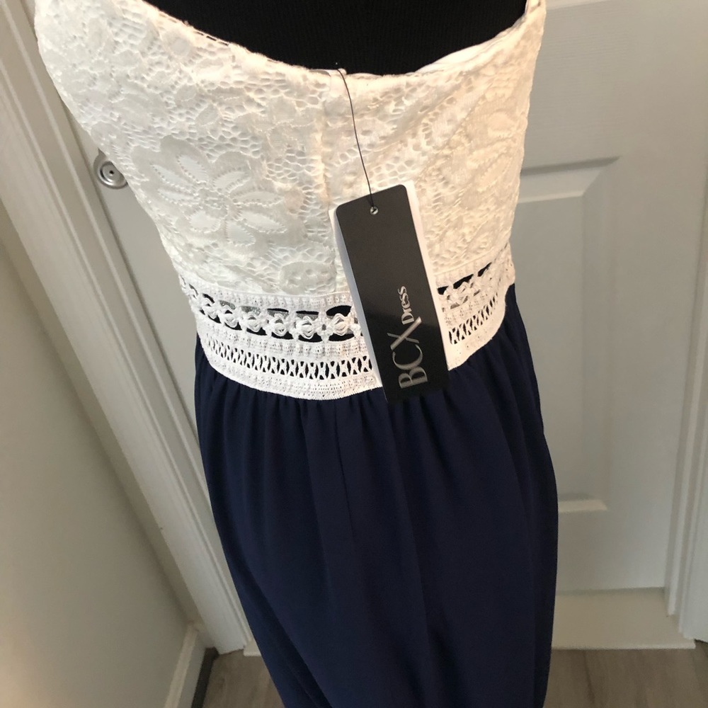 Lace Pattern Gown - Picture 5 of 5